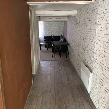 La Maison Des Artistes Apartment Lavelanet